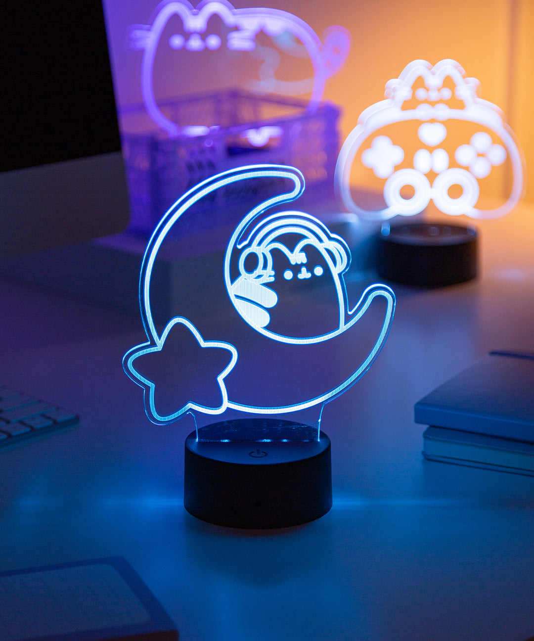 Gamer Pusheen Moon Otaku Lamp - Image 4