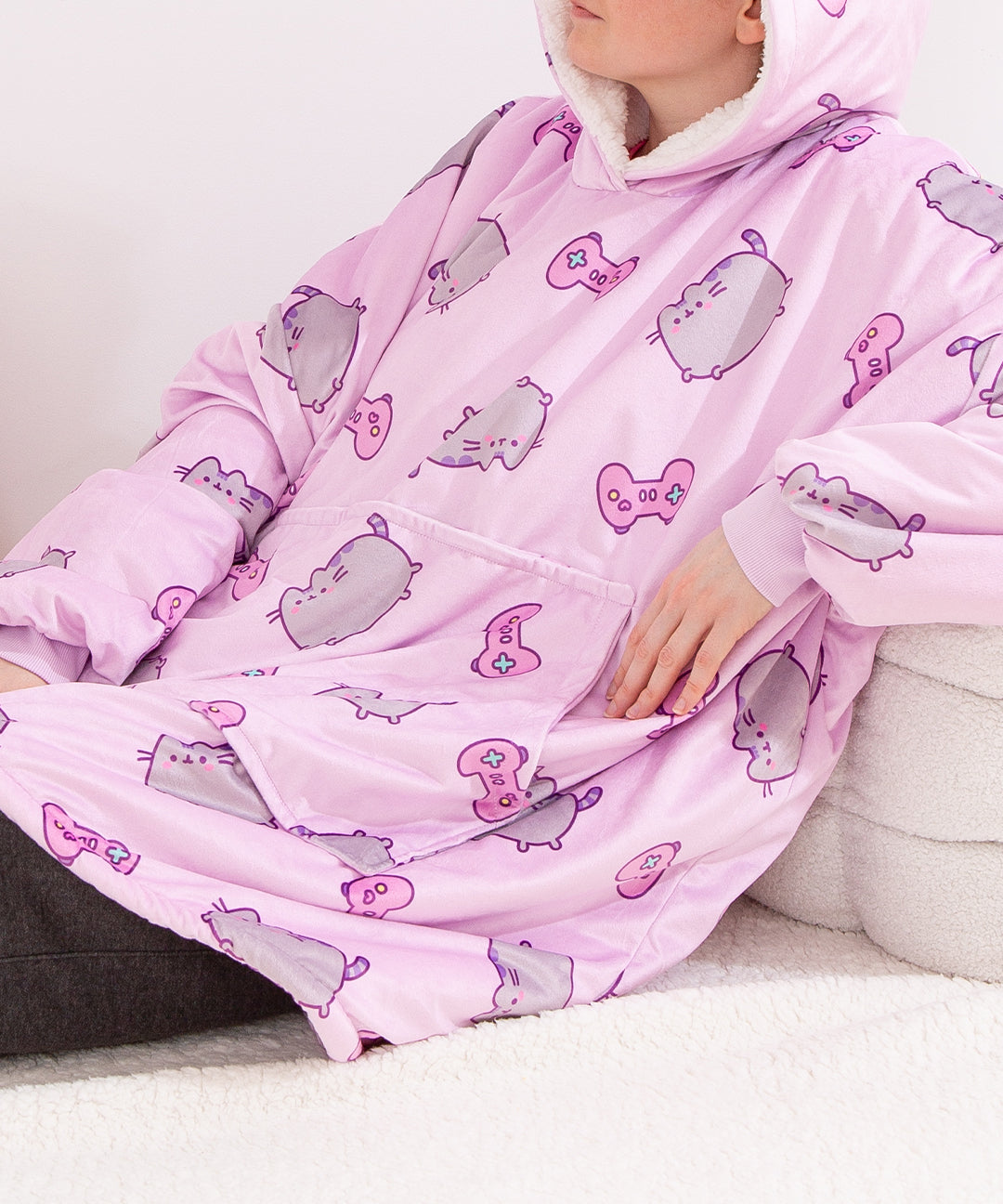 Gamer Pusheen Wearable Blanket Hoodie - Image 3