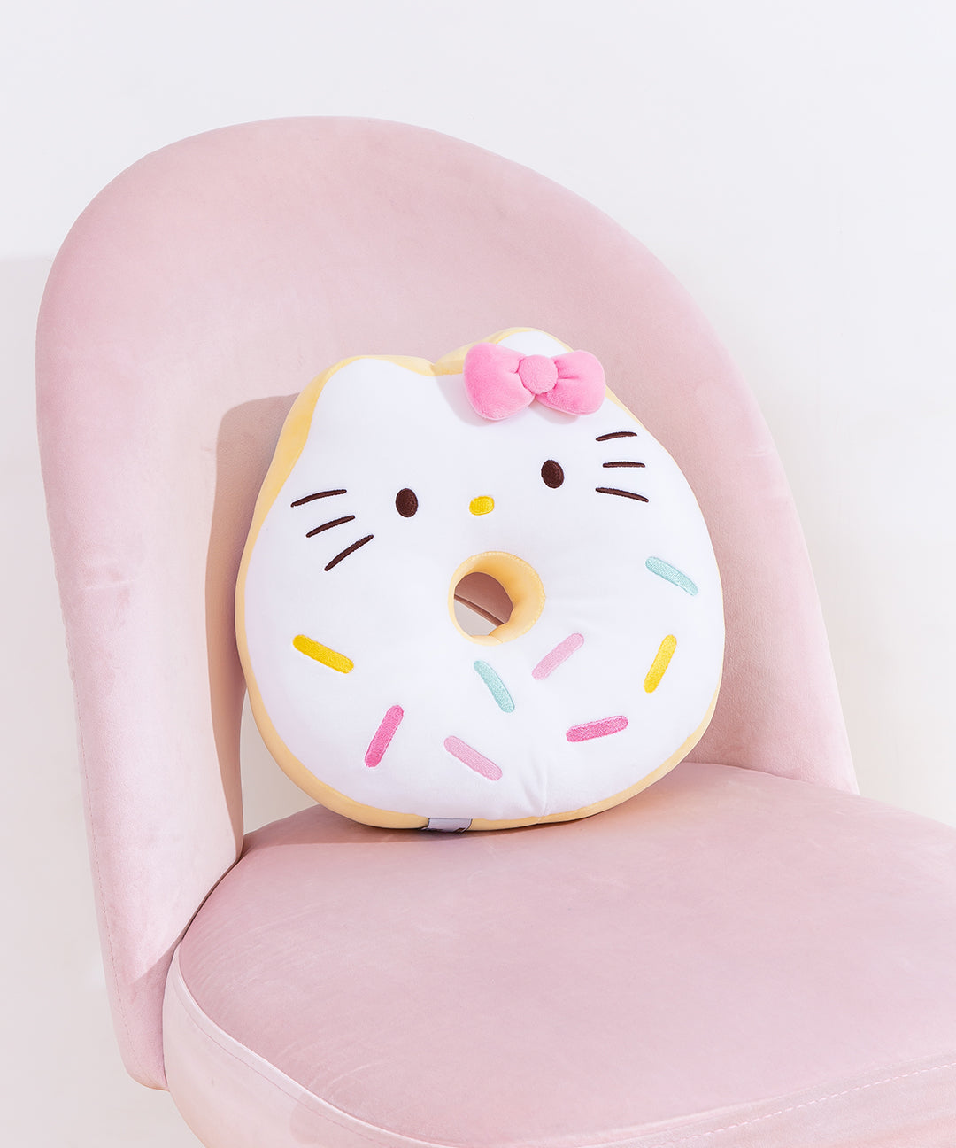 Hello Kitty? x Pusheen? Donut Plush - Image 5