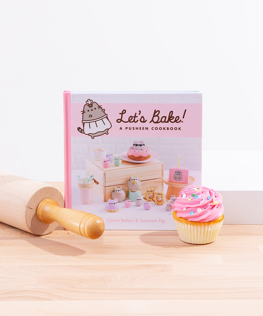 Let's Bake! A Pusheen Cookbook - US 1647
