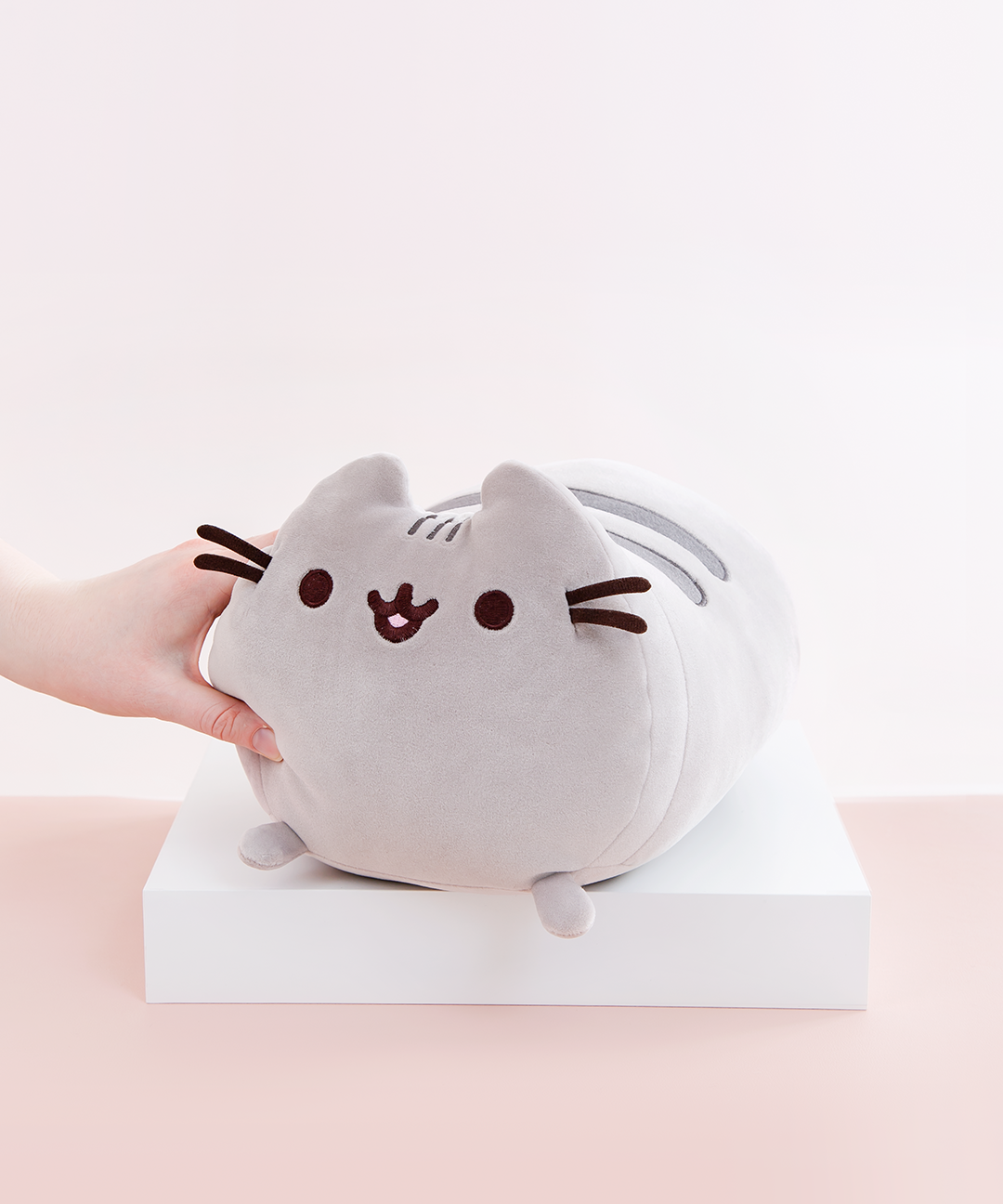 Medium Log Squisheen Plush - US 3376