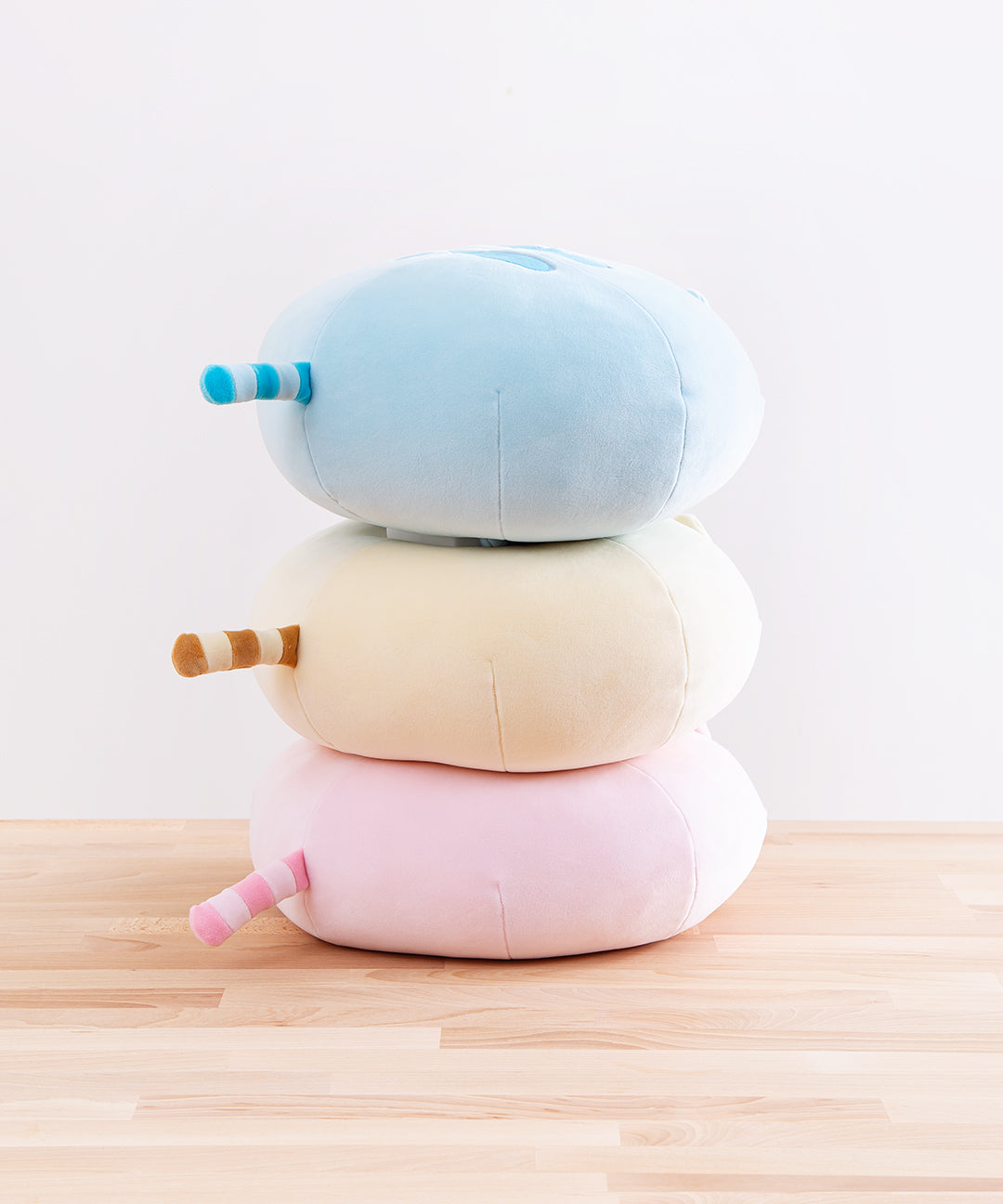 Round Squisheen Plush - Image 7