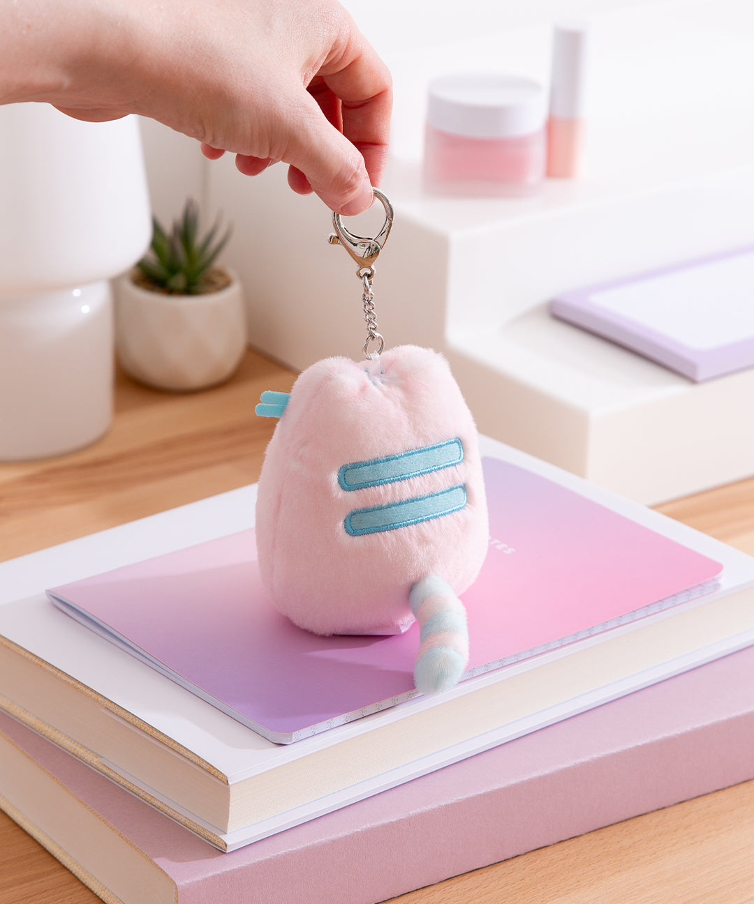 Pink Dreamsheen Bag Charm - US 7842 - Image 12