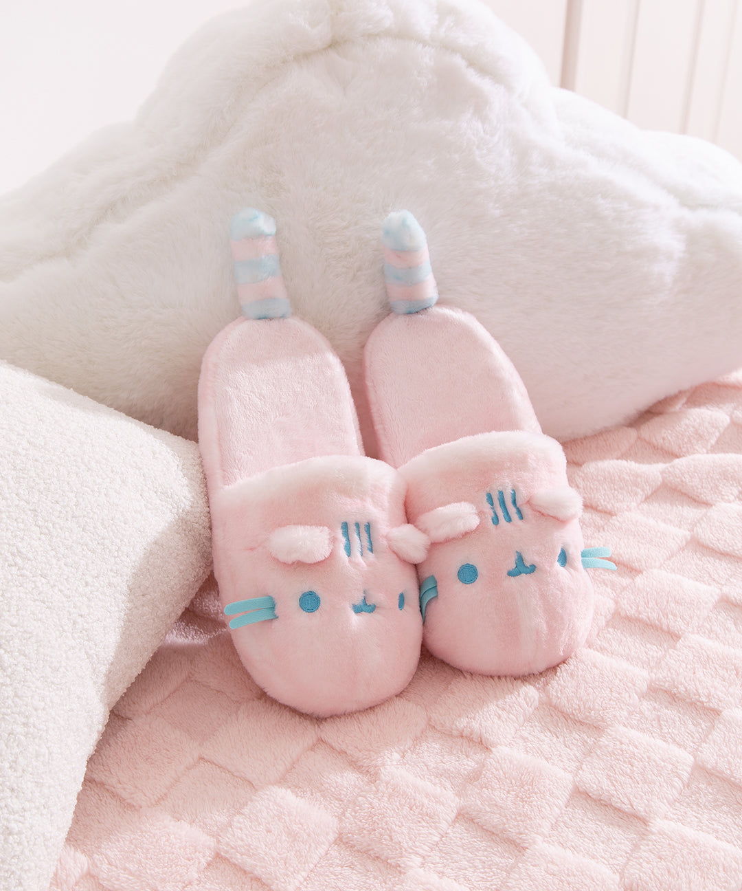 Pink Dreamsheen Plush Slippers - US 2943 - Image 6
