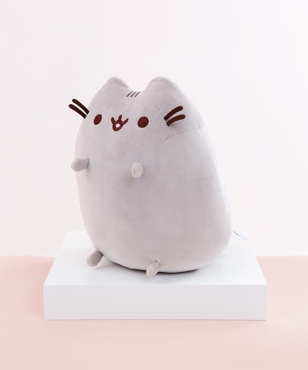 Medium Sitting Squisheen Plush - US 4343 - Image 3